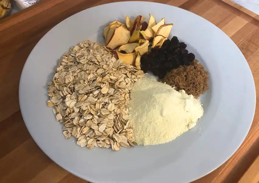 Displaying each ingredient on a plate before packaging